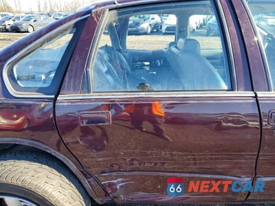 Zdjęcie 10 z 12 samochodu: 1996 CHEVROLET CAPRICE / IMPALA CLASSIC SS VIN:1G1BL52P2TR125985 - miniatura