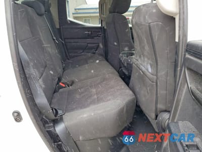 Zdjęcie 10 z 13 samochodu: 2024 TOYOTA TUNDRA DOUBLE CAB SR VIN:5TFKB5GD3RX002547 - miniatura