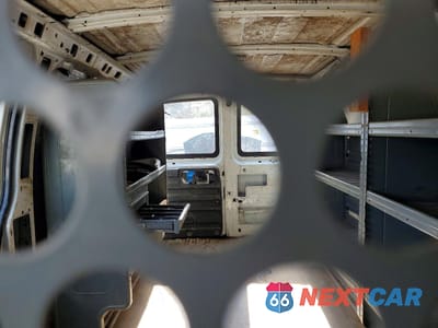 Zdjęcie 10 z 14 samochodu: 2011 CHEVROLET EXPRESS G2500 VIN:1GCWGFCA5B1187018 - miniatura