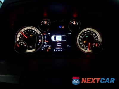 Zdjęcie 9 z 11 samochodu: 2018 RAM BIG HORN 4WD 5.7L V8 CREW CAB VIN:3C6RR7LT0JG195775 - miniatura