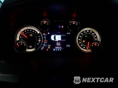 Zdjęcie 9 z 11 samochodu: 2018 RAM BIG HORN 4WD 5.7L V8 CREW CAB VIN:3C6RR7LT0JG195775 - miniatura