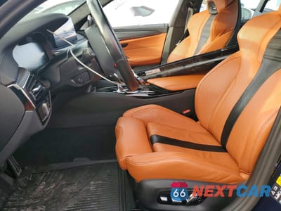 Zdjęcie 7 z 14 samochodu: 2023 BMW M5 VIN:WBS83CH04PCN22583 - miniatura