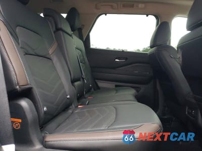 Zdjęcie 11 z 13 samochodu: 2025 NISSAN PATHFINDER PLATINUM VIN:5N1DR3DJ9SC289808 - miniatura