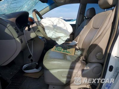 Zdjęcie 7 z 12 samochodu: 2004 TOYOTA SIENNA XLE VIN:5TDZA22C34S075981 - miniatura