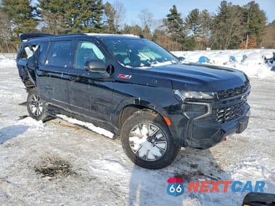 Czwarte zdjęcie samochodu z boku: 2023 CHEVROLET SUBURBAN K1500 Z71 VIN:1GNSKDKD0PR399662 - miniatura