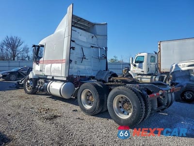 Trzecie zdjęcie samochodu z tyłu: 2017 VOLVO VNL SEMI TRUCK VIN:4V4NC9EH7HN979065 - miniatura