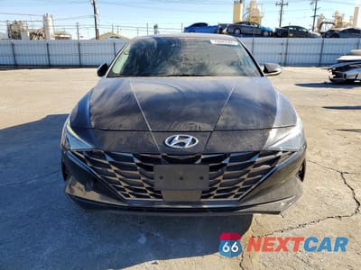 Piąte zdjęcie samochodu w środku: 2023 HYUNDAI ELANTRA LIMITED VIN:KMHLN4AJ1PU046707 - miniatura