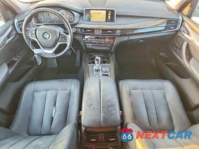 Zdjęcie 8 z 13 samochodu: 2016 BMW X5 SDRIVE35I VIN:5UXKR2C58G0H42420 - miniatura
