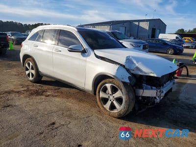 Czwarte zdjęcie samochodu z boku: 2017 MERCEDES-BENZ GLC 300 VIN:WDC0G4JB4HF162686 - miniatura