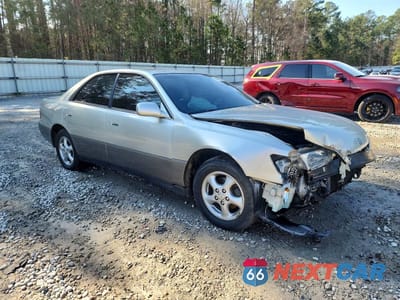 Czwarte zdjęcie samochodu z boku: 1999 LEXUS ES 300 VIN:JT8BF28G2X0217871 - miniatura