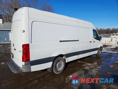 Trzecie zdjęcie samochodu z tyłu: 2021 MERCEDES-BENZ SPRINTER 2500 VIN:W1W40CHY8MT052188 - miniatura