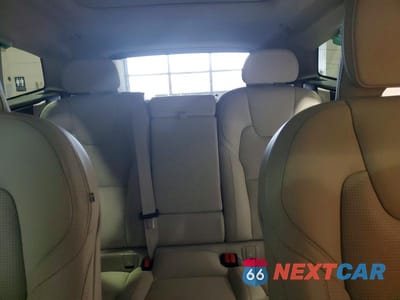 Zdjęcie 10 z 12 samochodu: 2024 VOLVO XC60 ULTIMATE VIN:YV4L12RM7R1873485 - miniatura