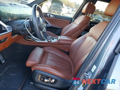 Zdjęcie 7 z 12 samochodu: 2023 BMW X7 M60I VIN:5UX33EM02P9R04545 - miniatura