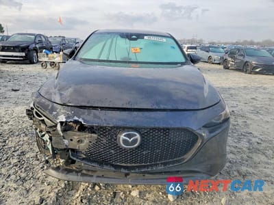 Piąte zdjęcie samochodu w środku: 2020 MAZDA 3 PREMIUM VIN:JM1BPBNM3L1165650 - miniatura