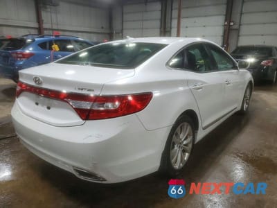 Trzecie zdjęcie samochodu z tyłu: 2014 HYUNDAI AZERA LIMITED VIN:KMHFH4JG4EA368877 - miniatura