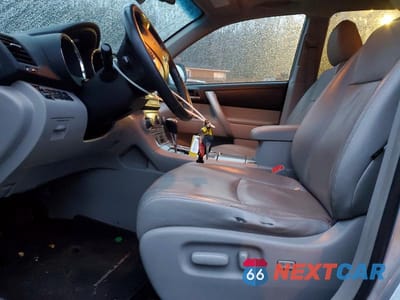 Zdjęcie 7 z 12 samochodu: 2012 TOYOTA HIGHLANDER BASE VIN:5TDBK3EH4CS165117 - miniatura