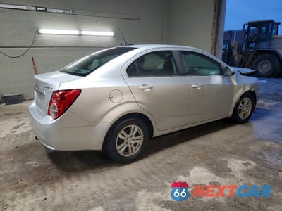 Trzecie zdjęcie samochodu z tyłu: 2012 CHEVROLET SONIC LT VIN:1G1JC5SH9C4202739 - miniatura