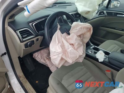 Zdjęcie 8 z 11 samochodu: 2017 FORD FUSION VIN:3FA6P0H7XHR222201 - miniatura