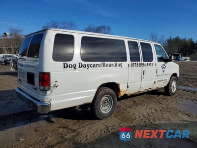 Trzecie zdjęcie samochodu z tyłu: 2012 FORD ECONOLINE E350 SUPER DUTY WAGON VIN:1FBSS3BL0CDA17801 - miniatura