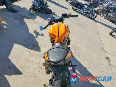 Zdjęcie 6 z 10 samochodu: 2025 KAWASAKI EX650 P VIN:ML5EXEP13SDAF8119 - miniatura