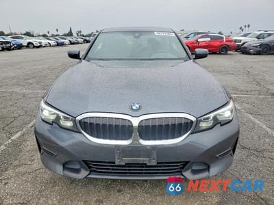 Piąte zdjęcie samochodu w środku: 2020 BMW 330I VIN:WBA5R1C01LFH90858 - miniatura