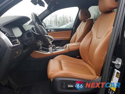 Zdjęcie 7 z 12 samochodu: 2021 BMW X5 XDRIVE40I VIN:5UXCR6C05M9F51660 - miniatura