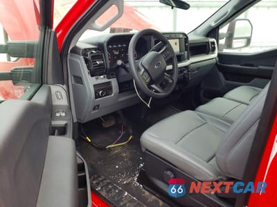 Zdjęcie 8 z 12 samochodu: 2024 FORD F350 SUPER DUTY TRUCK CAB AND CHASSIS VIN:1FDRF3FN0REF16834 - miniatura