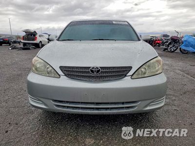 Piąte zdjęcie samochodu w środku: 2002 TOYOTA CAMRY LE VIN:4T1BE30K42U552637 - miniatura