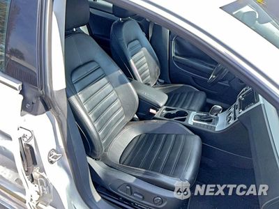 Piąte zdjęcie samochodu w środku: 2013 VOLKSWAGEN CC SPORT VIN:WVWBN7AN7DE511176 - miniatura