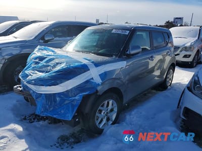 2023 KIA SOUL LX KNDJ23AU5P7881751 - główne zdjęcie licytacji z USA - miniatura