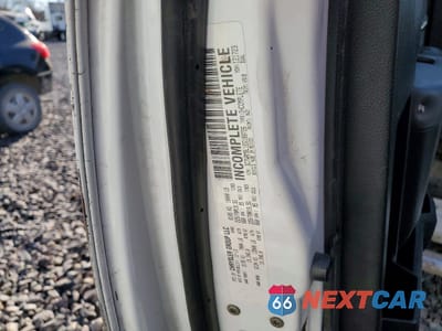 Zdjęcie 12 z 12 samochodu: 2014 RAM 5500 VIN:3C7WRMBL1EG188726 - miniatura