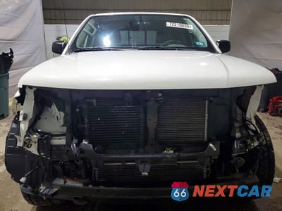 Piąte zdjęcie samochodu w środku: 2019 NISS FRONTIER S VIN:1N6AD0EV6KN731631 - miniatura