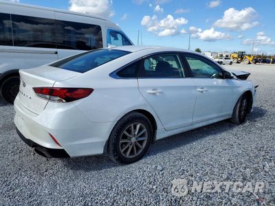 Trzecie zdjęcie samochodu z tyłu: 2019 HYUNDAI SONATA SE VIN:5NPE24AF6KH796382 - miniatura