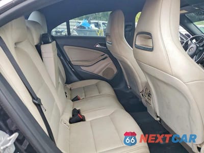 Zdjęcie 10 z 11 samochodu: 2015 MERCEDES-BENZ CLA 250 VIN:WDDSJ4EB8FN254452 - miniatura
