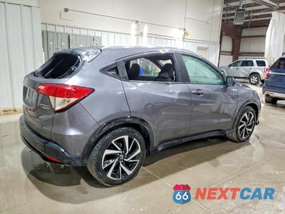 Trzecie zdjęcie samochodu z tyłu: 2019 HONDA HR-V SPORT VIN:3CZRU6H13KG715360 - miniatura