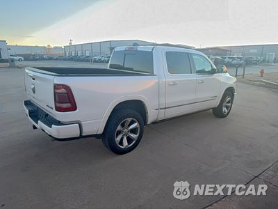 Czwarte zdjęcie samochodu z boku: 2019 RAM 1500 LIMITED VIN:1C6SRFHT9KN551525 - miniatura