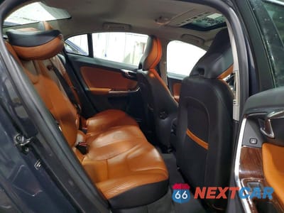 Zdjęcie 10 z 11 samochodu: 2012 VOLVO S60 T5 VIN:YV1622FS4C2141259 - miniatura