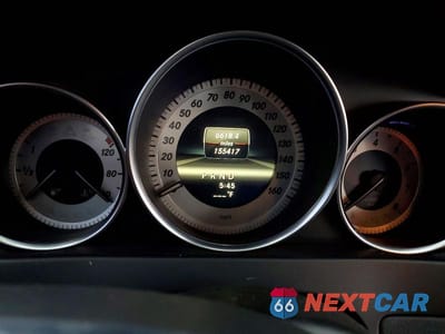 Zdjęcie 9 z 12 samochodu: 2013 MERCEDES-BENZ C 250 VIN:WDDGF4HB7DR248876 - miniatura