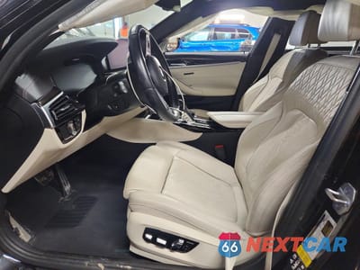 Zdjęcie 7 z 13 samochodu: 2022 BMW M550XI VIN:WBA13BK09NCH97228 - miniatura