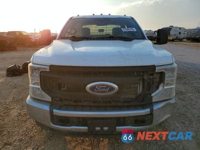Piąte zdjęcie samochodu w środku: 2021 FORD F350 SD 6.7L V8 TURBO DIESEL VIN:1FD8W3GT5MED98832 - miniatura