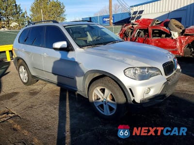 Czwarte zdjęcie samochodu z boku: 2009 BMW X5 XDRIVE35D VIN:5UXFF03559LJ95474 - miniatura