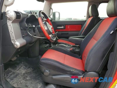 Zdjęcie 7 z 13 samochodu: 2012 TOYOTA FJ CRUISER VIN:JTEBU4BF4CK141857 - miniatura