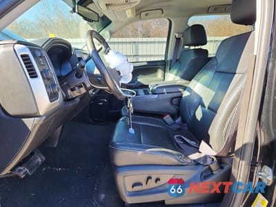 Zdjęcie 7 z 11 samochodu: 2016 GMC SIERRA K1500 SLT VIN:3GTU2NEC5GG160215 - miniatura
