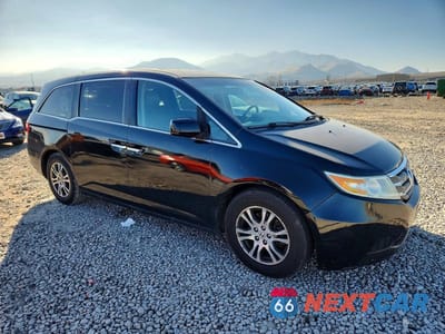 Czwarte zdjęcie samochodu z boku: 2013 HONDA ODYSSEY EXL VIN:5FNRL5H65DB033586 - miniatura