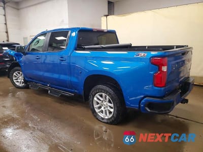 Drugie zdjęcie samochodu z przodu: 2023 CHEVROLET SILVERADO K1500 RST VIN:1GCUDEE82PZ109728 - miniatura