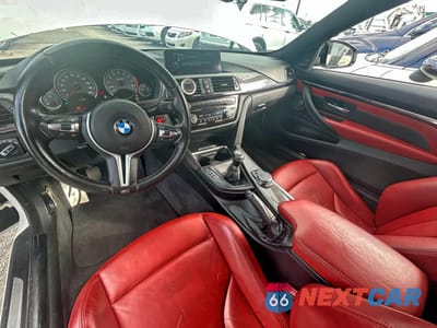 Zdjęcie 9 z 15 samochodu: 2015 BMW M4 VIN:WBS3R9C50FK332153 - miniatura