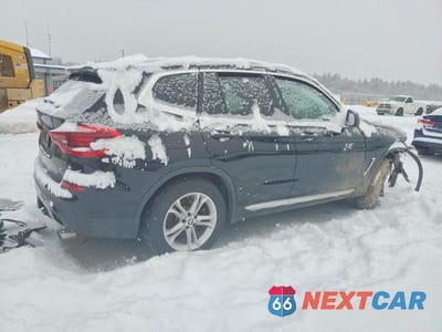 Trzecie zdjęcie samochodu z tyłu: 2021 BMW X3 SDRIVE30I VIN:5UXTY3C06M9E16737 - miniatura