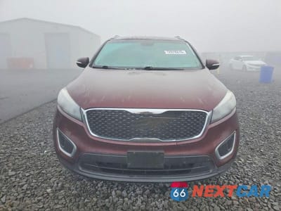 Piąte zdjęcie samochodu w środku: 2017 KIA SORENTO LX VIN:5XYPGDA32HG279354 - miniatura