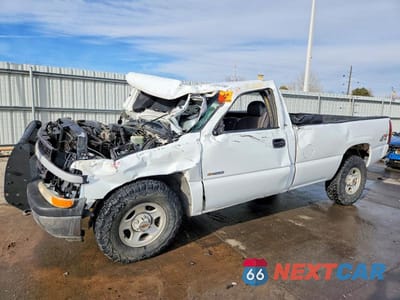 2000 CHEVROLET SILVERADO K1500 1GCEK14T3YE168563 - główne zdjęcie licytacji z USA - miniatura