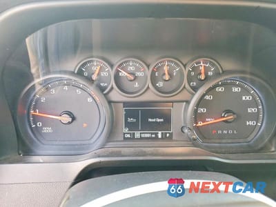 Zdjęcie 9 z 12 samochodu: 2021 CHEVROLET SILVERADO K1500 TRAIL BOSS CUSTOM VIN:3GCPYCEF3MG116350 - miniatura